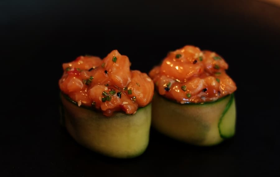 Salmon Tartare Gunkan